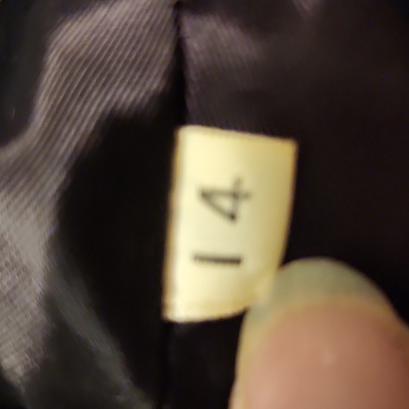 Vintage Black Trench Coat - Picture 9 of 10